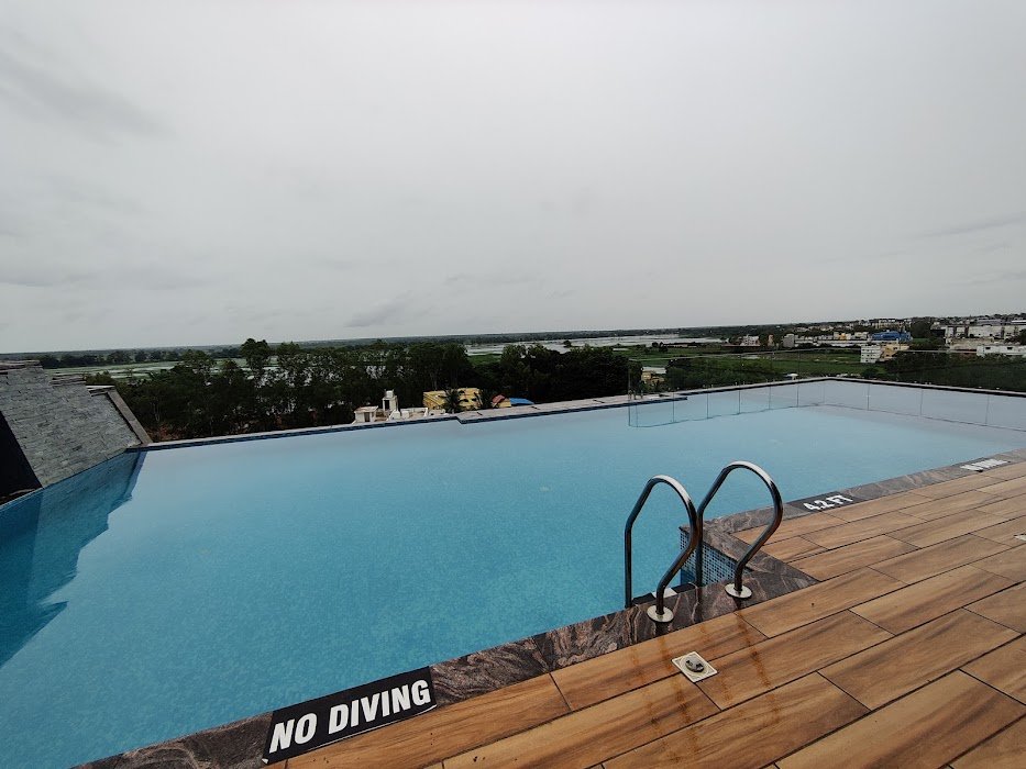 Hotel Avinash International