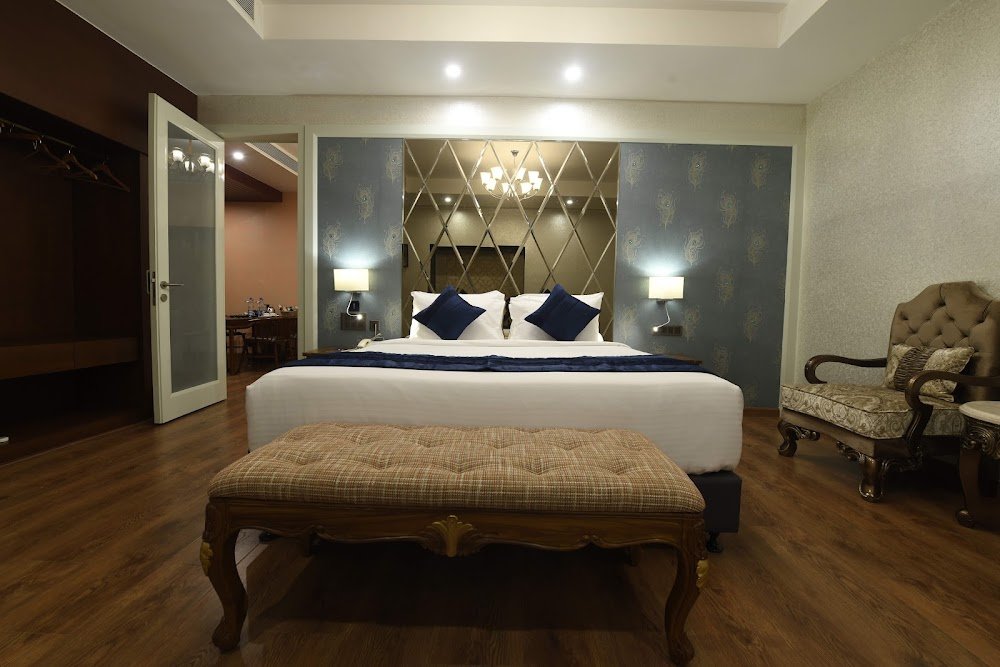 HOTEL HUKAM'S LALIT MAHAL RAIPUR