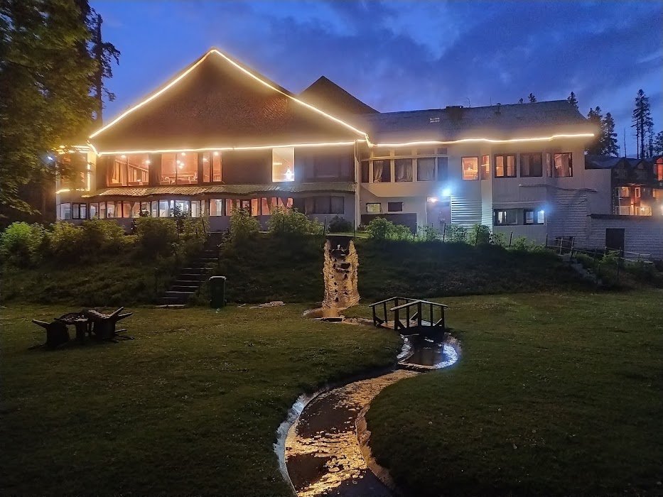 Hotel Pine Palace Resort