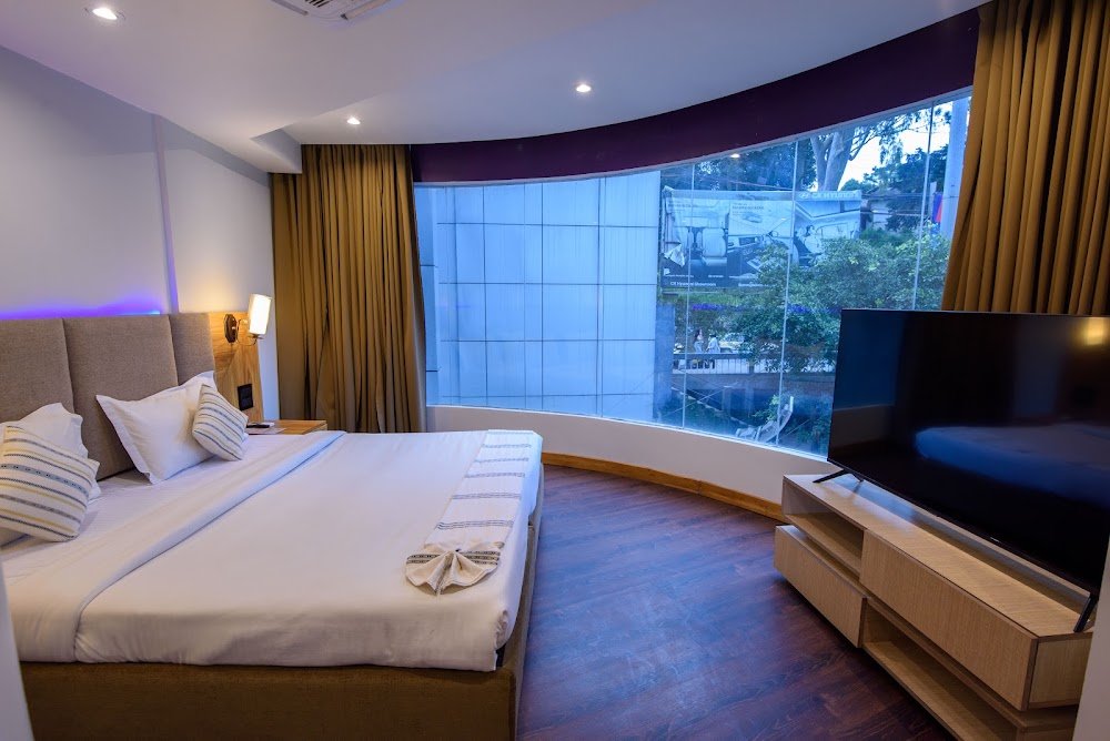 Emerald Hotel photo 3