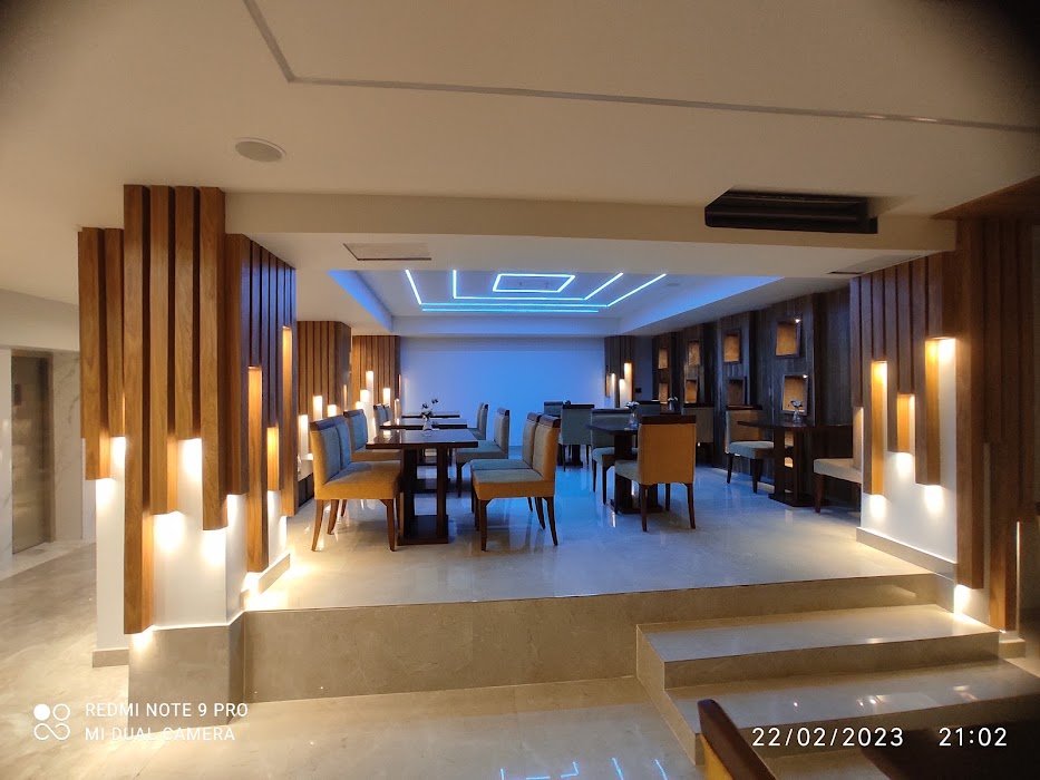 Emerald Hotel