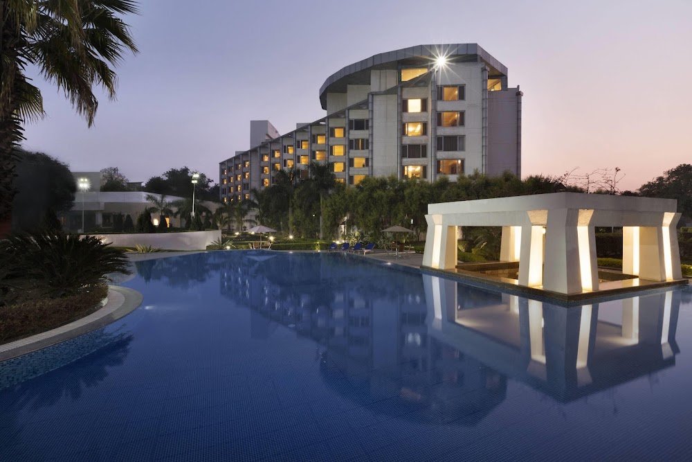 Ramada Plaza by Wyndham JHV Varanasi photo 2