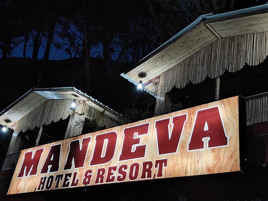 Mandeva wooden castle photo 2