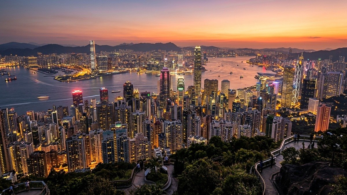 Explore Hong Kong Hungama Package Itinerary
